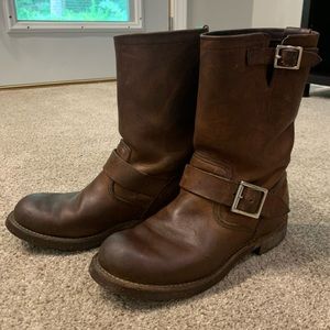 Red Wing Heritage amber brown engineer boots EUC